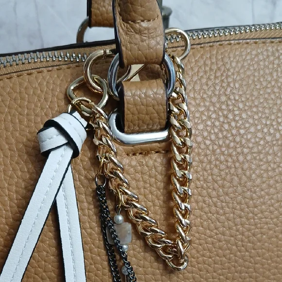 Chain Loop Bag Charm - Picture 3 of 5